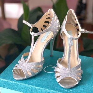 Betsey Johnson Silver Blue Bottom Wedding Heels Size 8